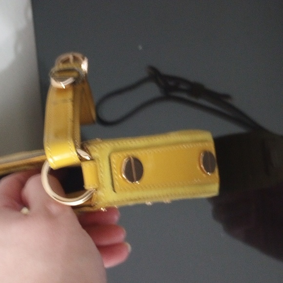 Beautiful and chic Versace wristlet/ clutch in light green - Picture 3 of 6